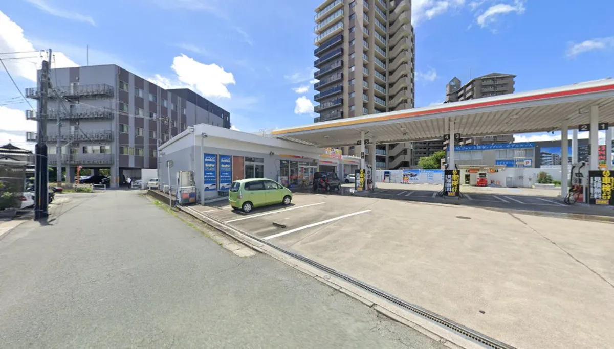 車検屋 本山店(出光)(熊本市中央区)の外観